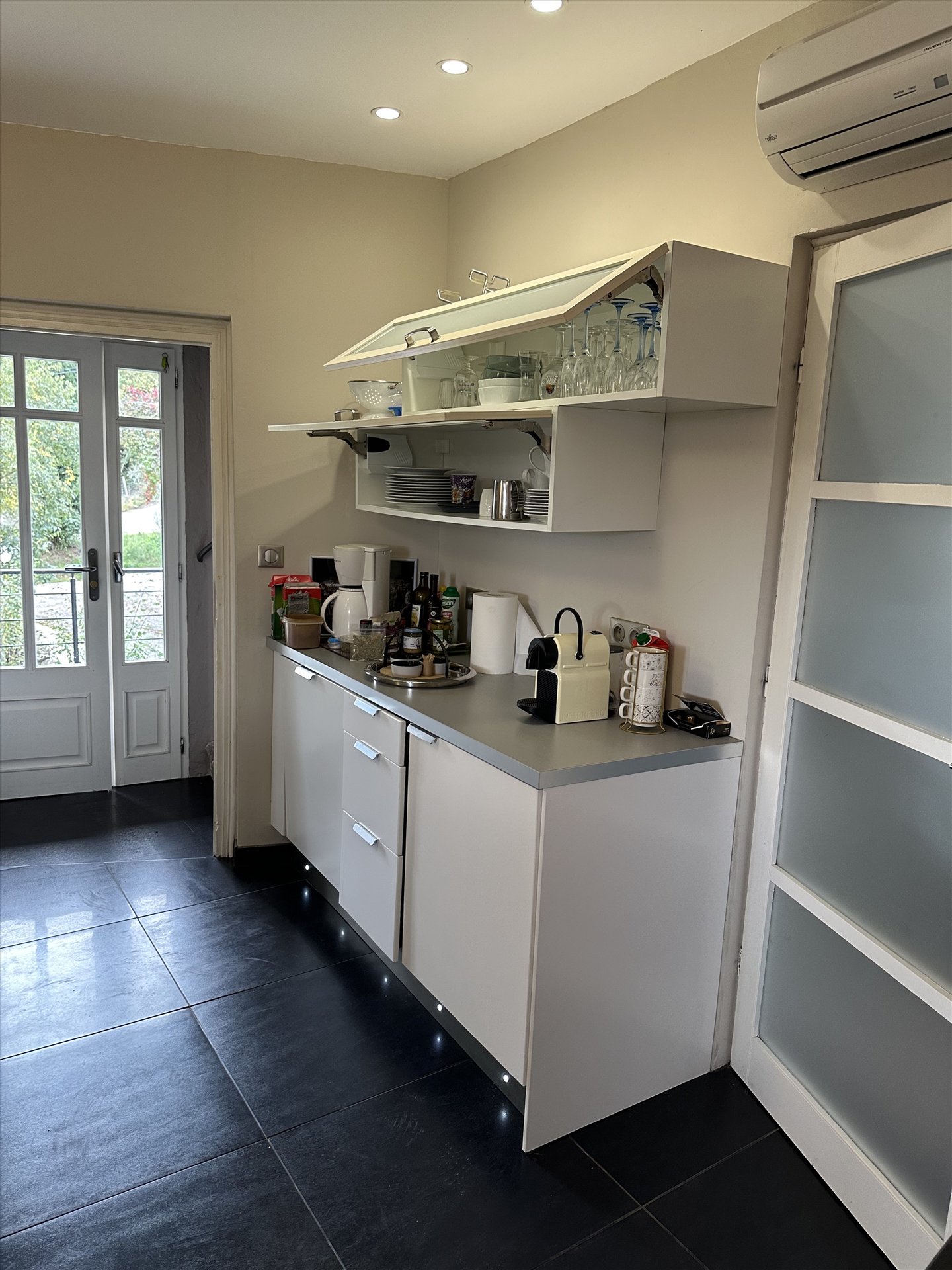 Rangements et équipements de la cuisine